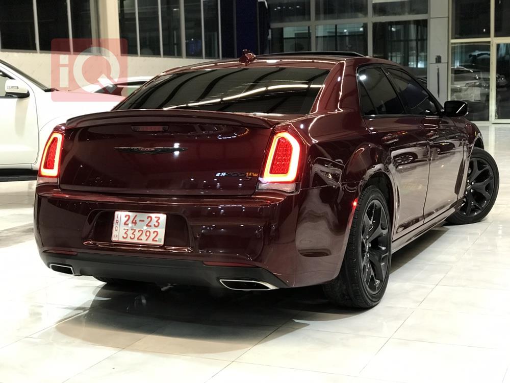 كرايسلر 300